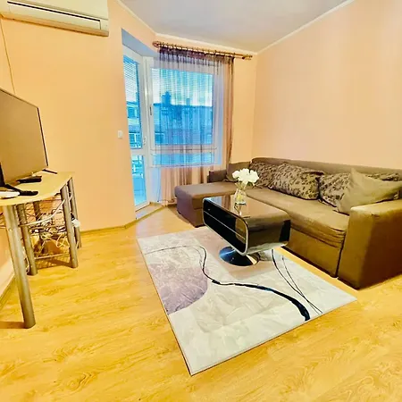 Central Pulse Апартаменты *